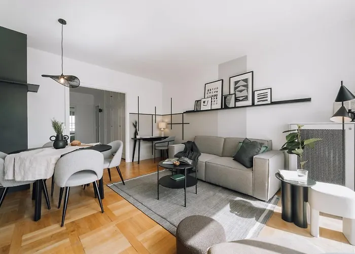 Neel - 3 Et Balcon A Neuilly-sur-seine Paříž